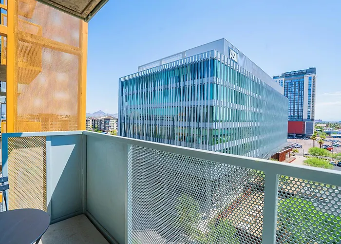 Modern 1bd In Cdt With Gym And Pool Apartment Phoenix