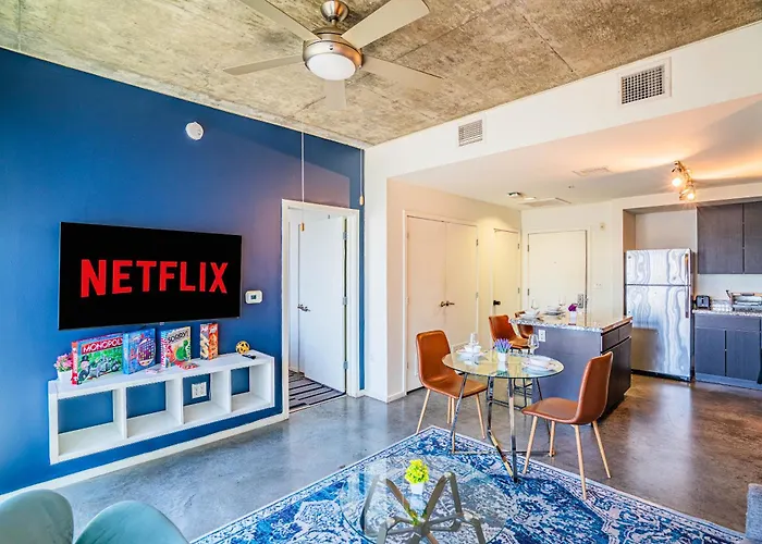 Modern 1bd In Cdt With Gym And Pool Phoenix
