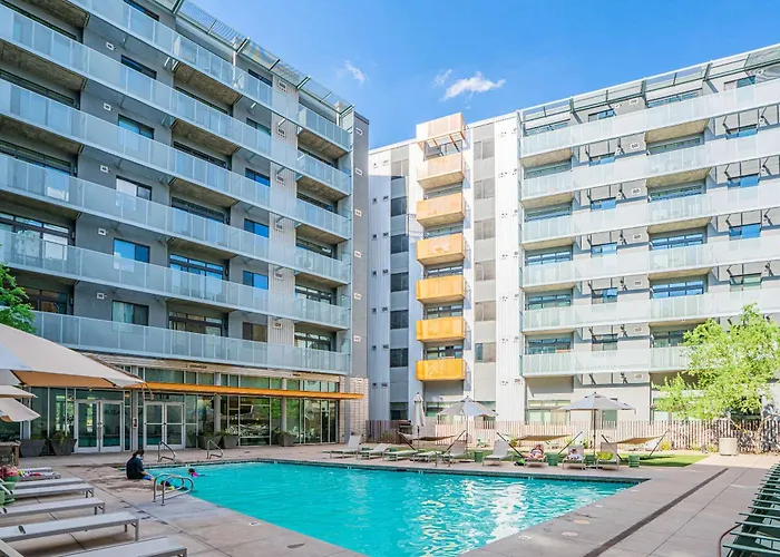Modern 1bd In Cdt With Gym And Pool *